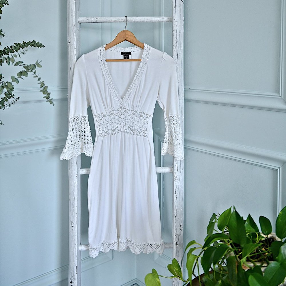 Victoria's Secret White cotten V-neck dress